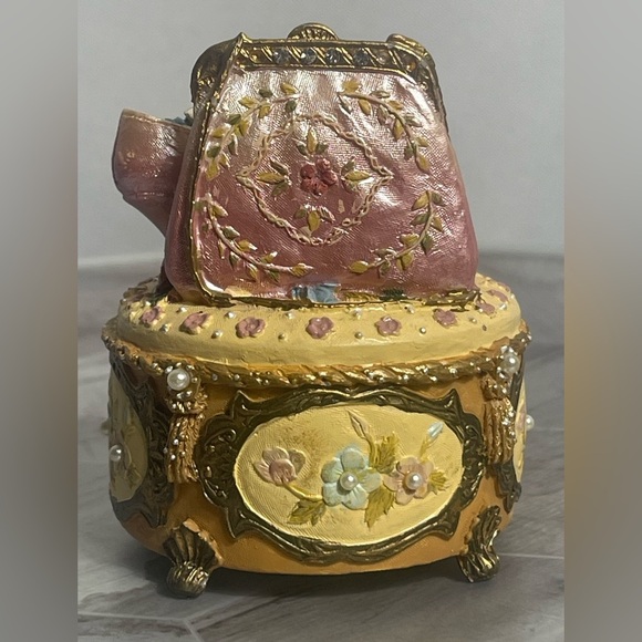 2000 Popular Imports Music Box Shoe & Purse Schubert’s Lullaby Floral - Picture 5 of 10